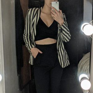 Beetlejuice jacket - striped blazer